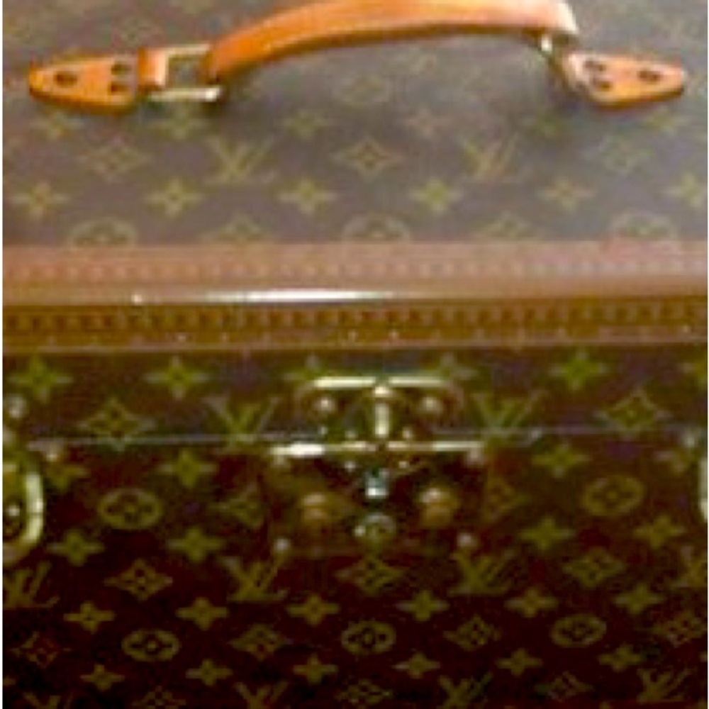 Vintage Louis Vuitton toiletry hard case.